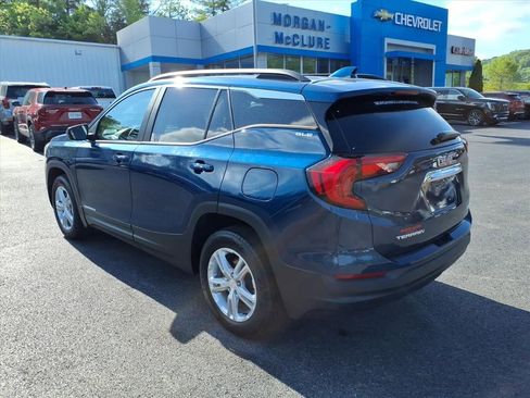Used 2021 GMC Terrain SLE w/ Driver Convenience Package AWD/4WD image 4
