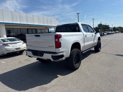 Used 2021 Chevrolet Silverado 1500 High Country w/ Technology Package AWD/4WD image 3