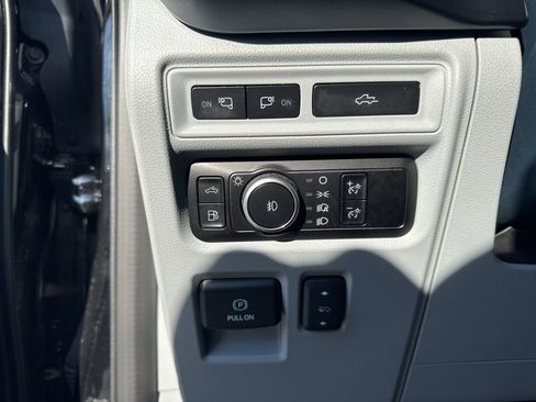 Certified 2023 Ford F150 Limited image 21