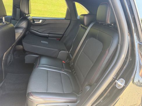 Used 2024 Ford Escape ST-Line w/ Tech Pack #1 AWD/4WD image 24