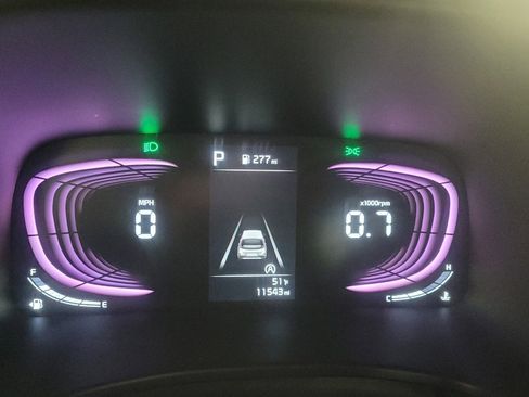 Used 2025 Kia Soul LX image 23