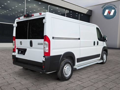 Used 2025 RAM ProMaster 2500 w/ U-Haul Equipment Group FWD image 5
