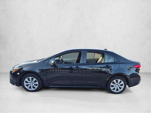Certified 2024 Toyota Corolla LE FWD image 7