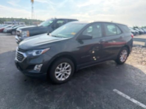 Used 2020 Chevrolet Equinox LS w/ LPO, Floor Liner Package AWD/4WD image 2