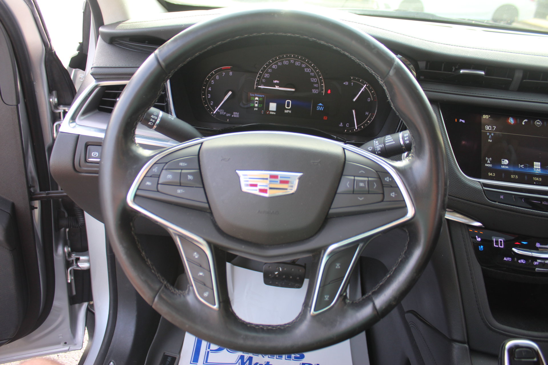 Used 2019 Cadillac XT5 Premium Luxury FWD image 16