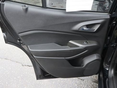 Used 2024 Chevrolet Trax LS w/ LS Convenience Package image 23