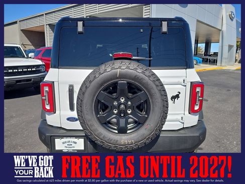 New 2025 Ford Bronco Outer Banks w/ Black Appearance Package AWD/4WD image 6