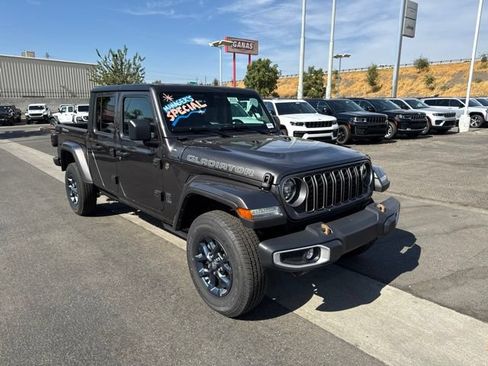 New 2026 Jeep Gladiator Sport AWD/4WD image 8