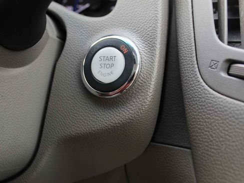 Used 2014 INFINITI Q60 Convertible w/ Premium Package image 21