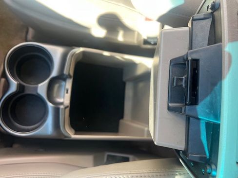 Used 2008 Toyota Sienna XLE image 14