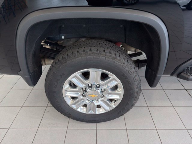Used 2025 Chevrolet Silverado 3500 High Country w/ Technology Package AWD/4WD image 44