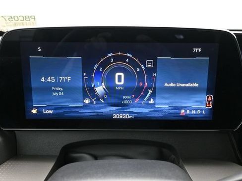 Used 2025 Chevrolet Traverse LT w/ Driver Confidence Package FWD image 36