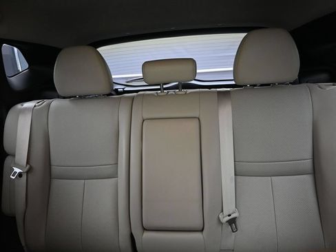 Used 2021 Nissan Rogue Sport SL FWD image 17