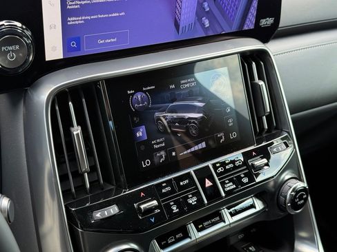 New 2026 Lexus LX 700h Luxury AWD/4WD image 33