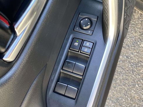 Used 2021 Toyota RAV4 XLE Premium FWD image 19