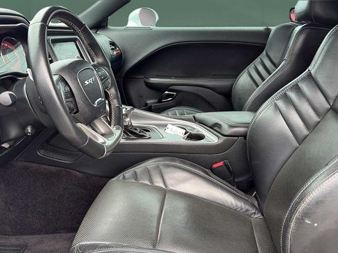 Used 2018 Dodge Challenger SRT Hellcat RWD image 22