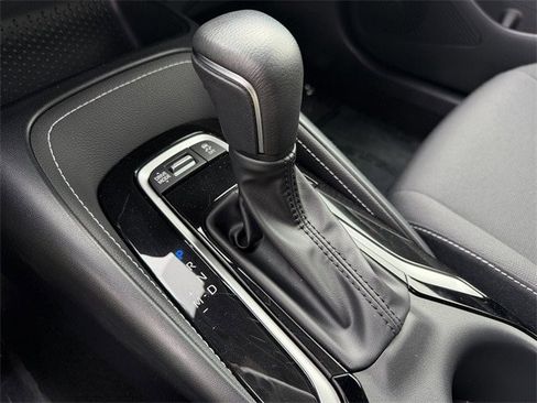 Used 2025 Toyota Corolla SE image 19