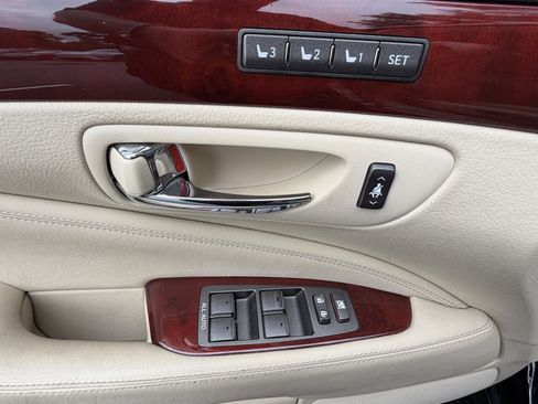 Used 2010 Lexus LS 460 L AWD/4WD image 13