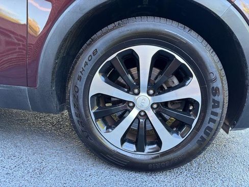 Used 2017 Kia Sorento EX AWD/4WD image 14