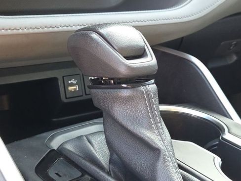 Used 2023 Toyota Highlander L FWD image 22