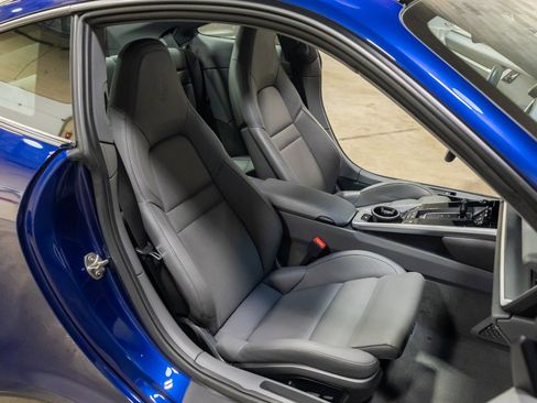 Used 2020 Porsche 911 Carrera w/ Premium Package image 47