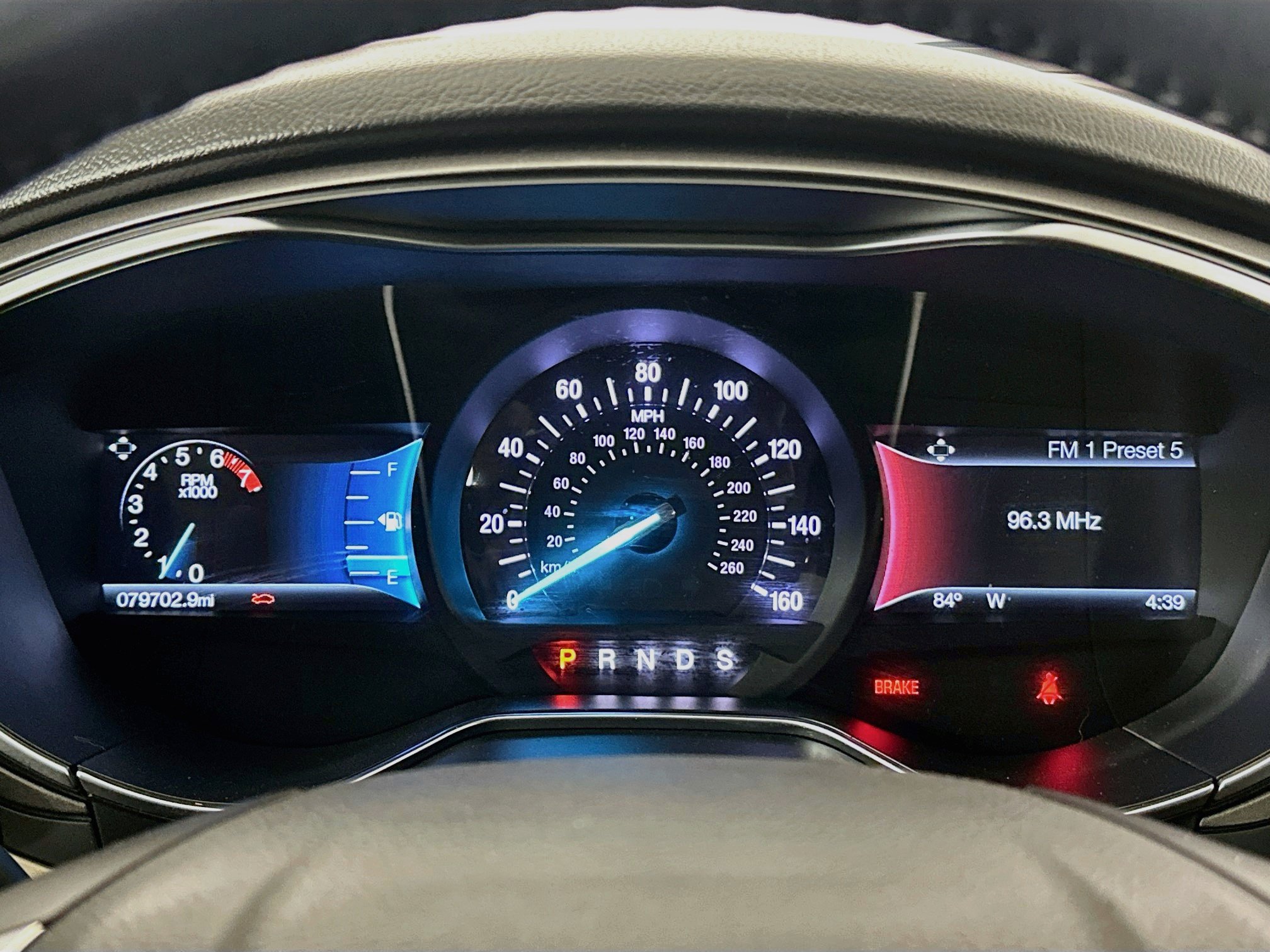 Used 2018 Ford Fusion SE w/ Fusion SE Technology Package FWD image 18