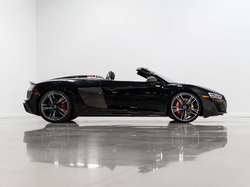 Used 2022 Audi R8 V10 performance image 4