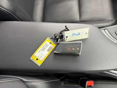 Used 2019 Lexus UX 250h image 34