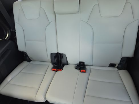 Certified 2024 Kia Telluride S FWD image 17
