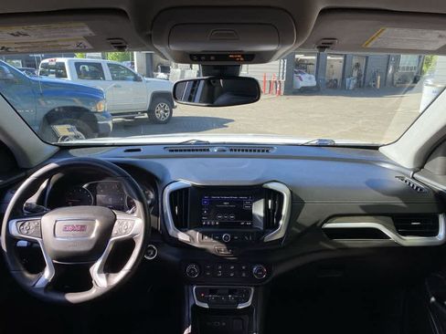 Used 2022 GMC Terrain SLE w/ Elevation Edition AWD/4WD image 12