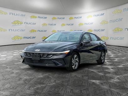 New 2025 Hyundai Elantra Limited