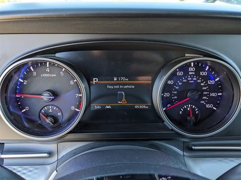 Certified 2022 Kia Carnival LX image 34