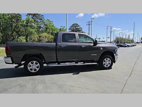 New 2026 RAM 3500 Big Horn AWD/4WD image 32