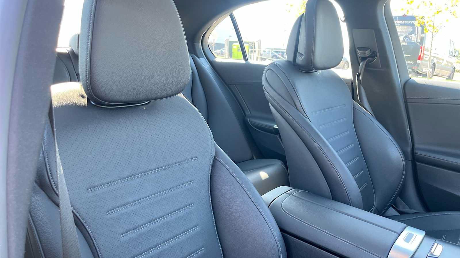 Used 2023 Mercedes-Benz C 300 4MATIC Sedan image 36