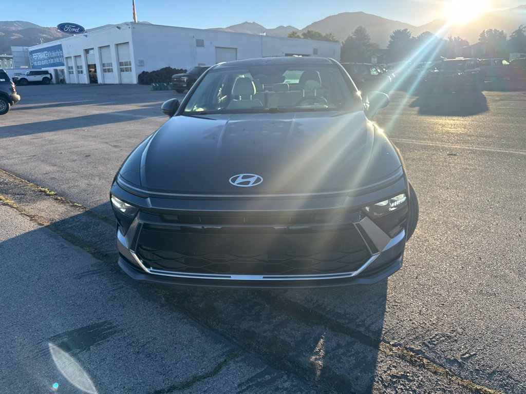 Used 2024 Hyundai Sonata SEL AWD/4WD image 3