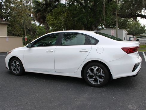 Used 2021 Kia Forte LXS FWD image 4