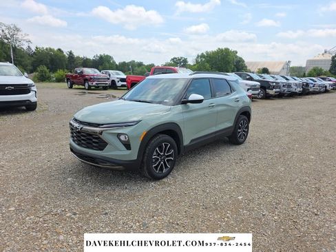 Used 2026 Chevrolet TrailBlazer ACTIV w/ Convenience Package AWD/4WD image 1
