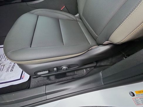 New 2026 Chevrolet Trax ACTIV w/ Driver Confidence Package FWD image 12