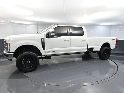 Used 2023 Ford F250 Lariat w/ Lariat Ultimate Package AWD/4WD image 12