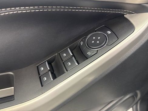 Used 2021 Ford Explorer XLT w/ Equipment Group 202A image 20