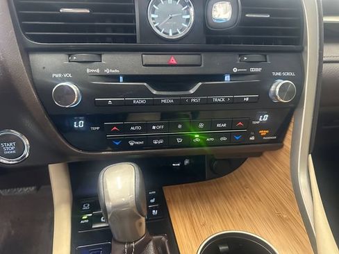 Used 2018 Lexus RX 350L AWD image 38