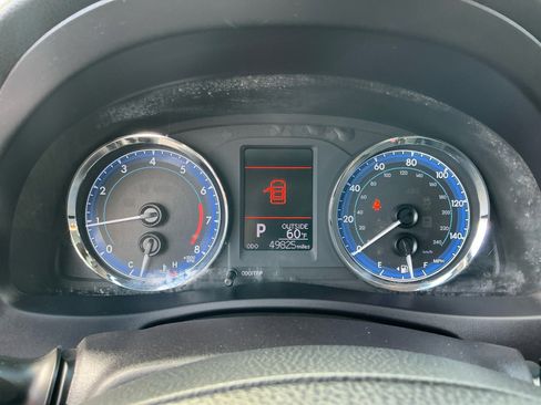 Used 2019 Toyota Corolla LE image 9