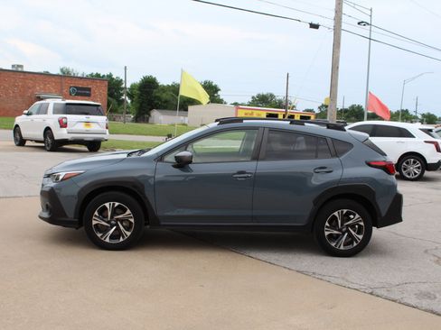 Used 2024 Subaru Crosstrek 2.0i Premium AWD/4WD image 9