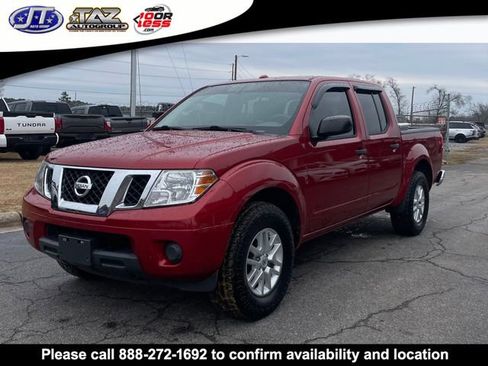 Used 2015 Nissan Frontier SV image 3