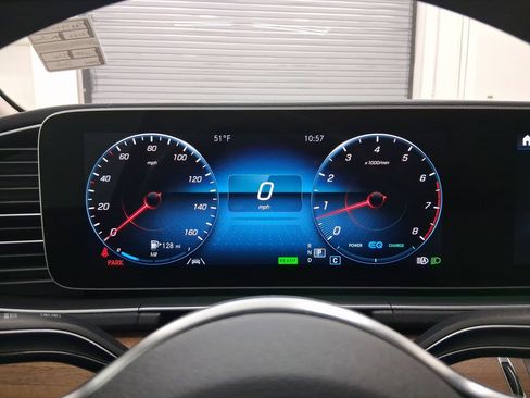 Used 2022 Mercedes-Benz GLS 450 4MATIC image 18