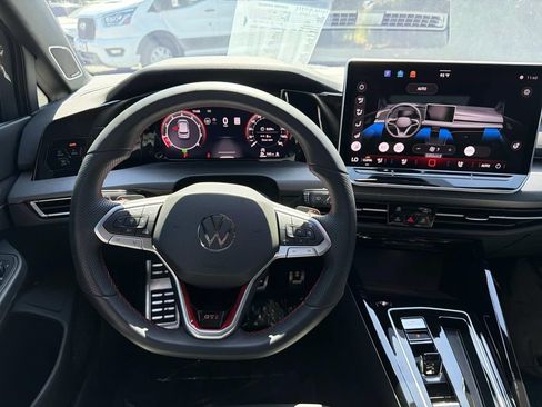 Used 2025 Volkswagen GTI SE FWD image 10