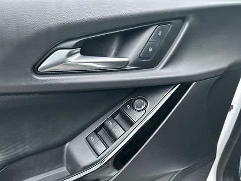 Used 2025 Chevrolet Equinox LT image 17