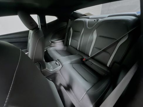 Used 2018 Chevrolet Camaro SS image 29
