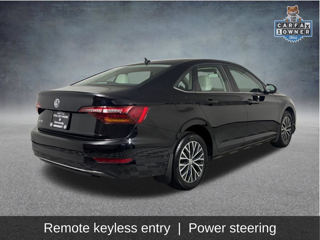 Used 2019 Volkswagen Jetta SE w/ Cold Weather Package FWD image 10