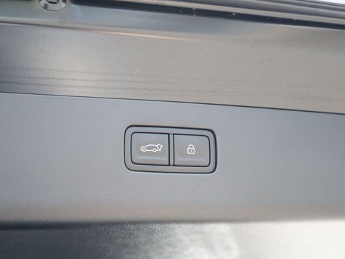 New 2026 Hyundai Ioniq 9 SE image 13